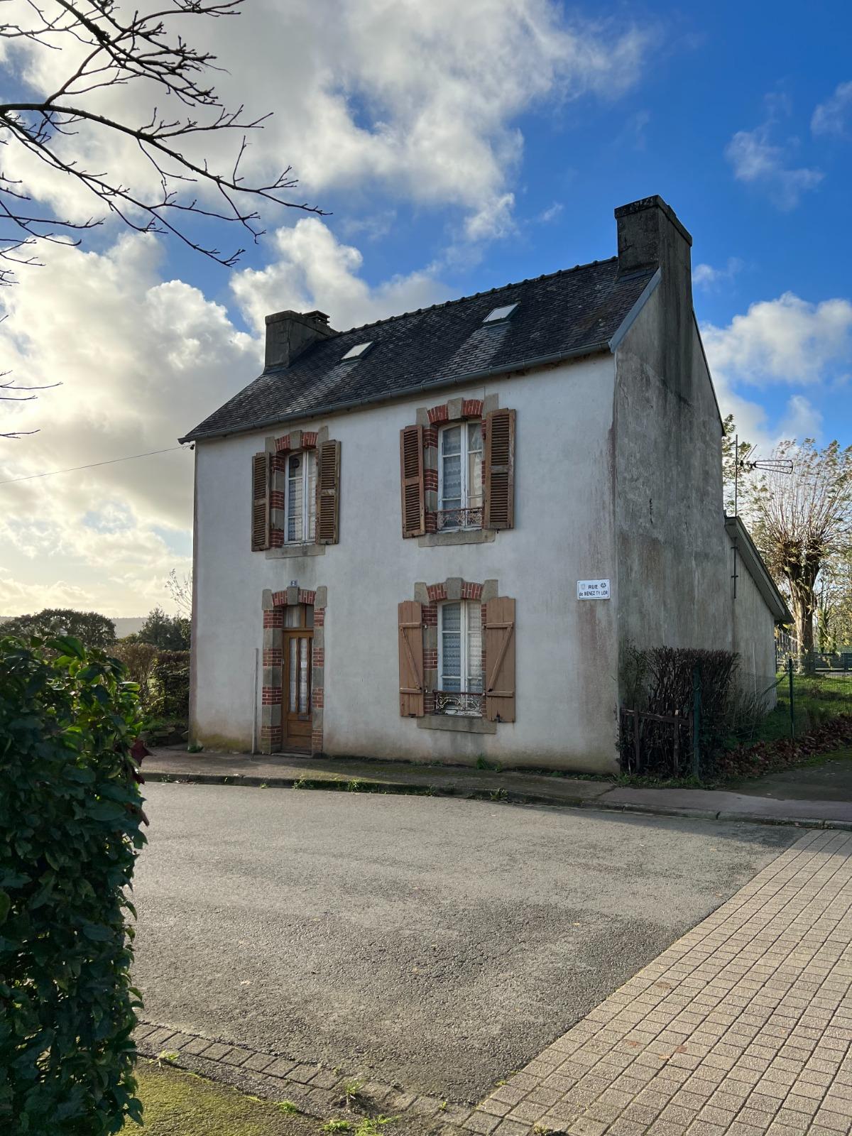 House à Dinéault