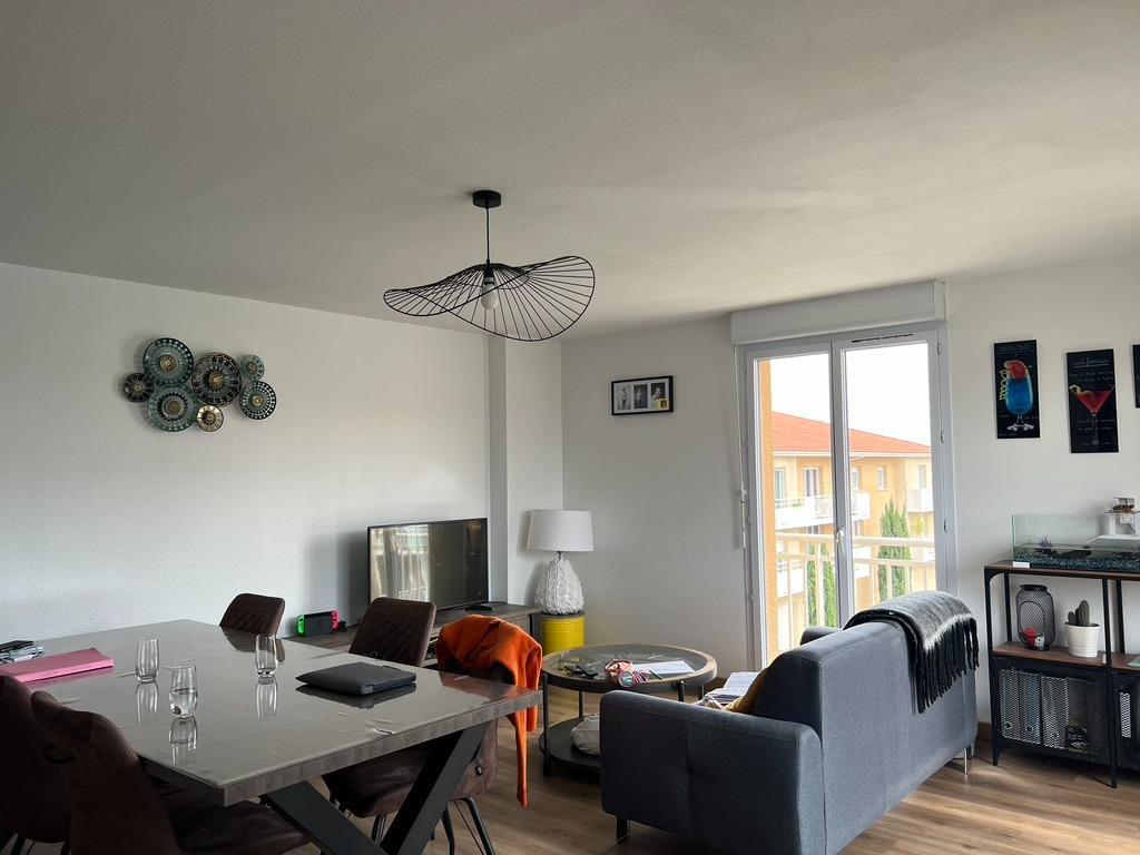 Apartment à Saint-Estève