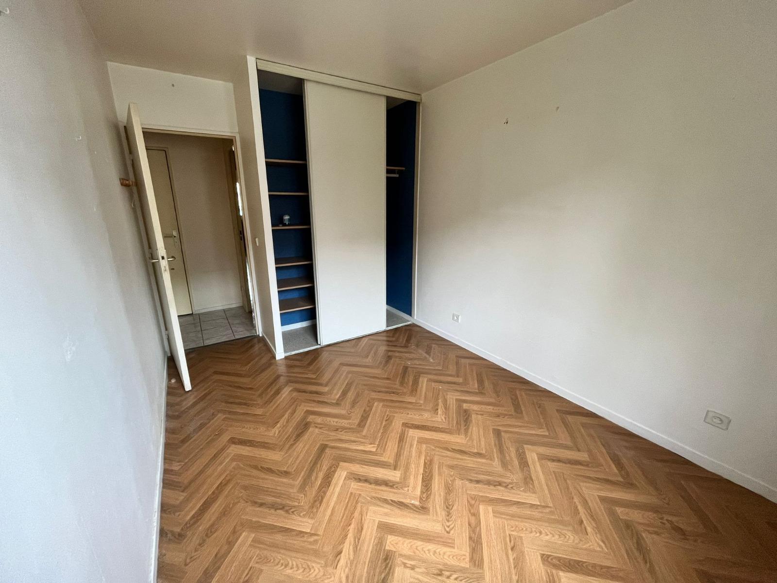Apartment à Cergy — vignette 8