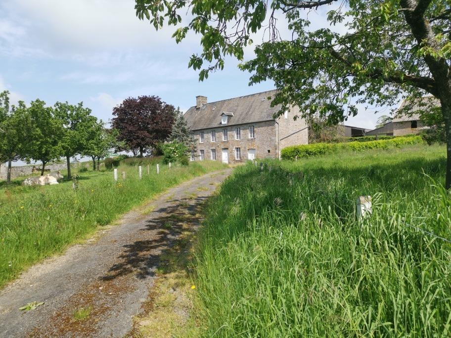 Estate à Souleuvre en Bocage
