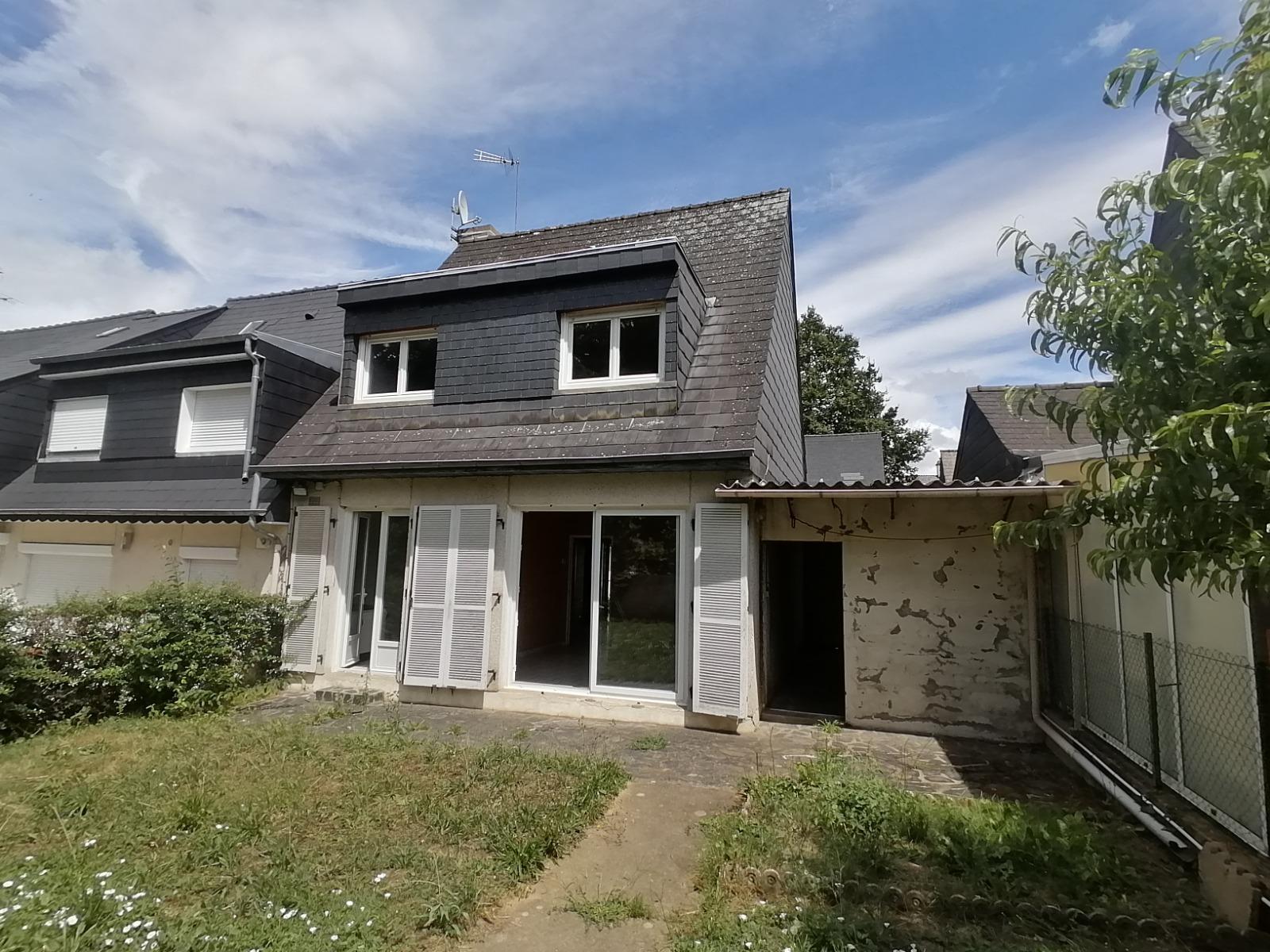 House à Bruz