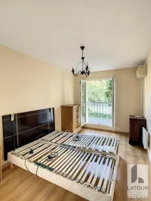 Apartment à Périgueux — vignette 4