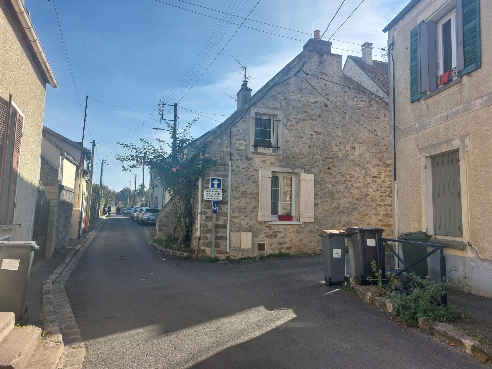 House à Dammarie-les-Lys