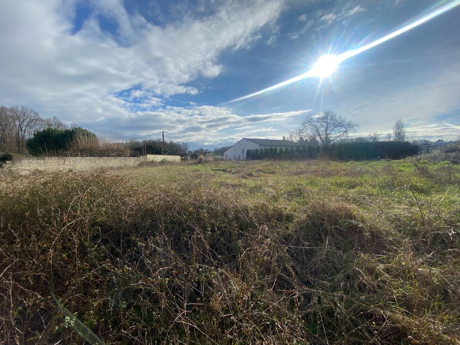 Building Plot à Saint-Laurent-d'Arce