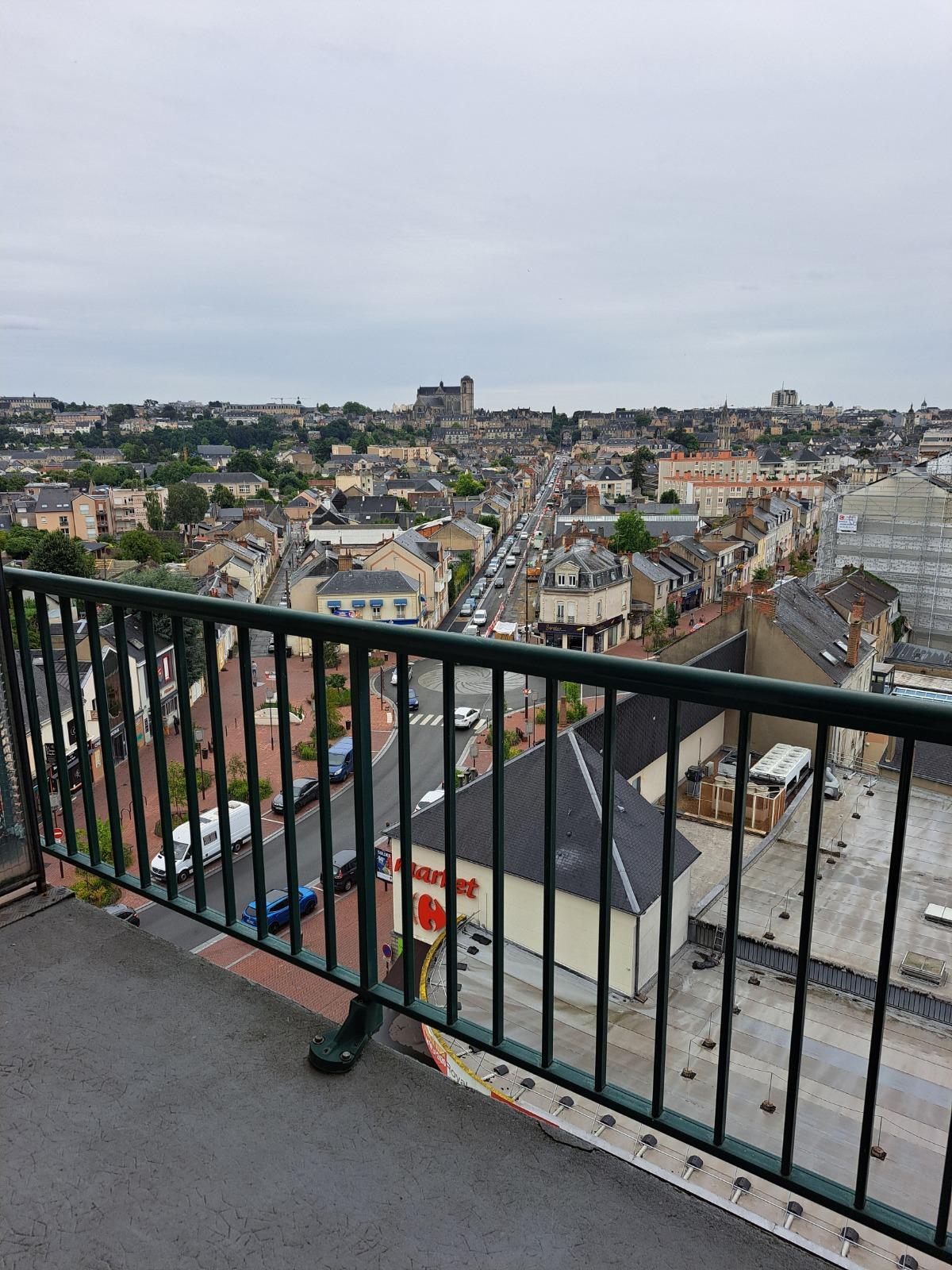 Apartment à Le Mans