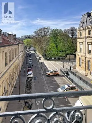 Apartment à Paris 14e Arrondissement — vignette 5