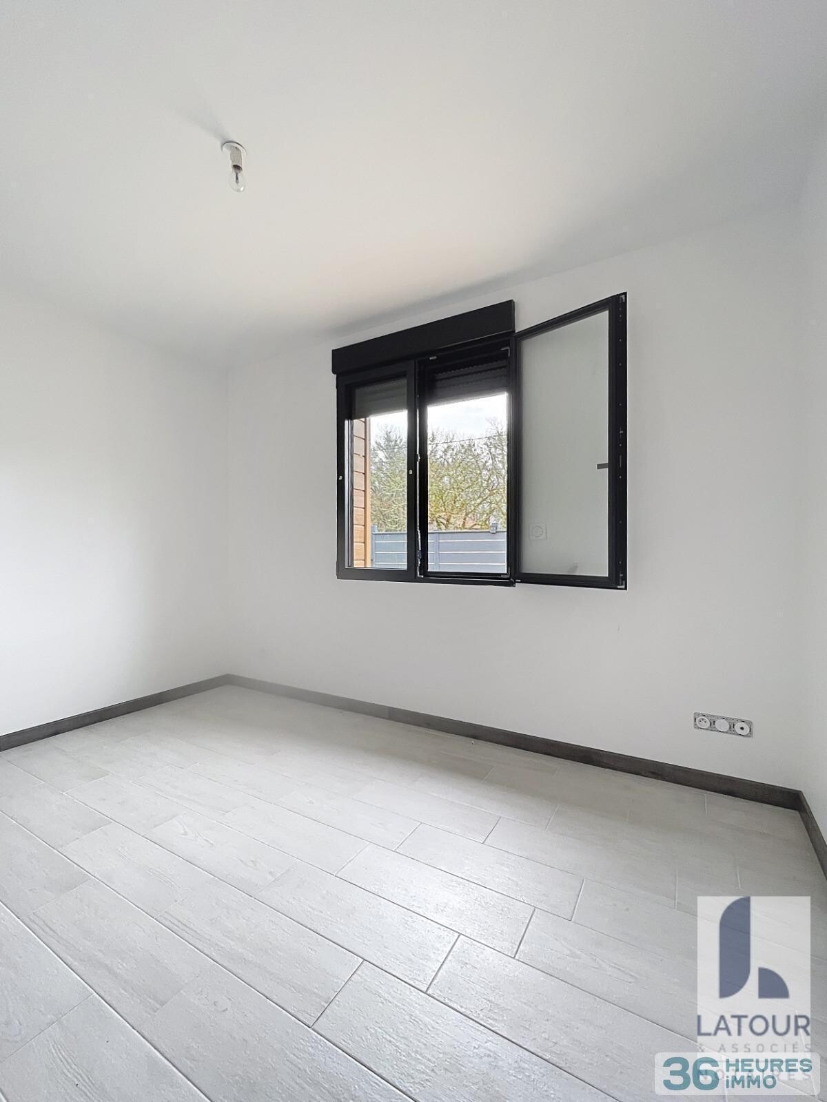 Maison à Brouchaud — vignette 10