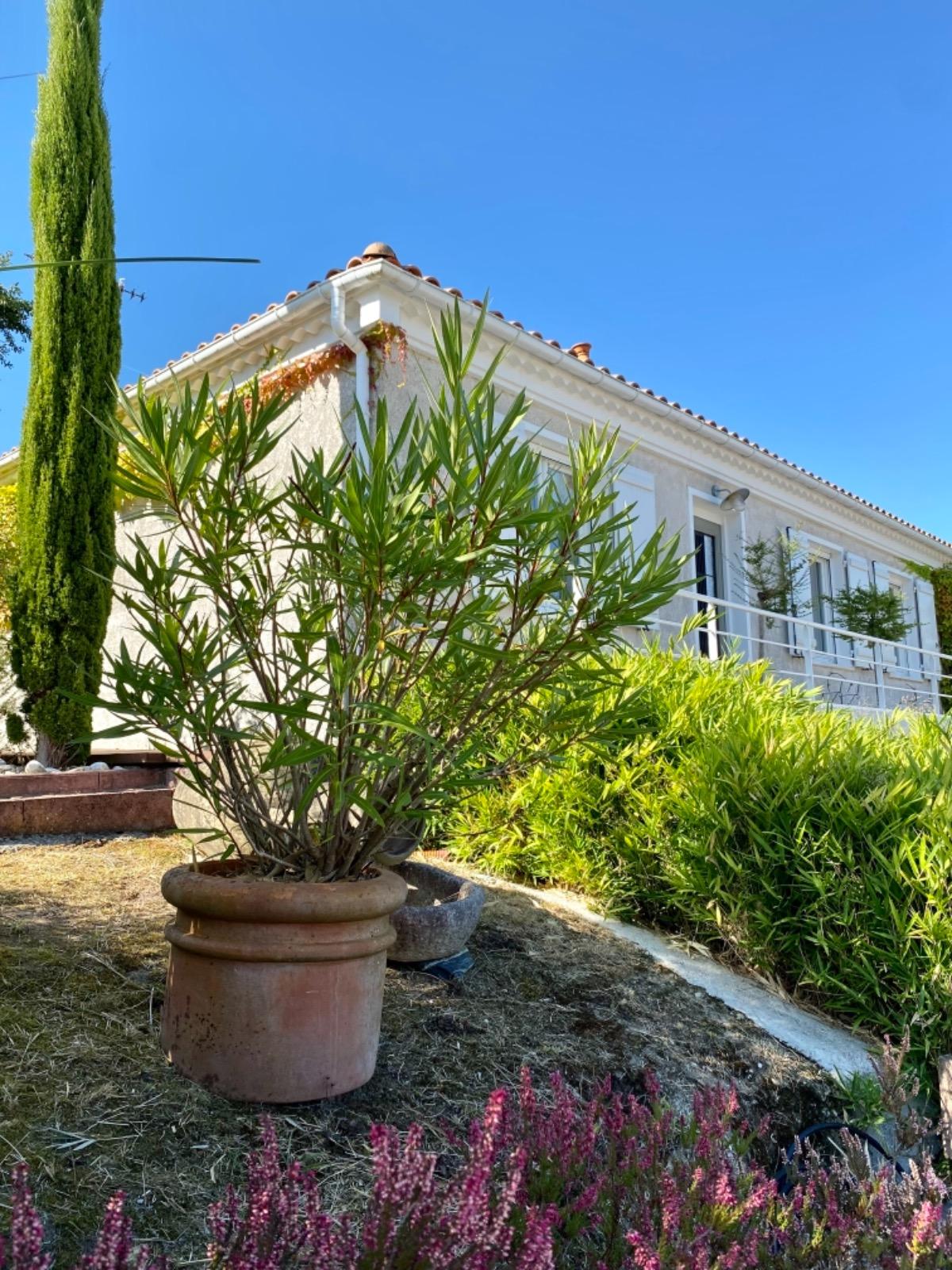 Maison à Léognan