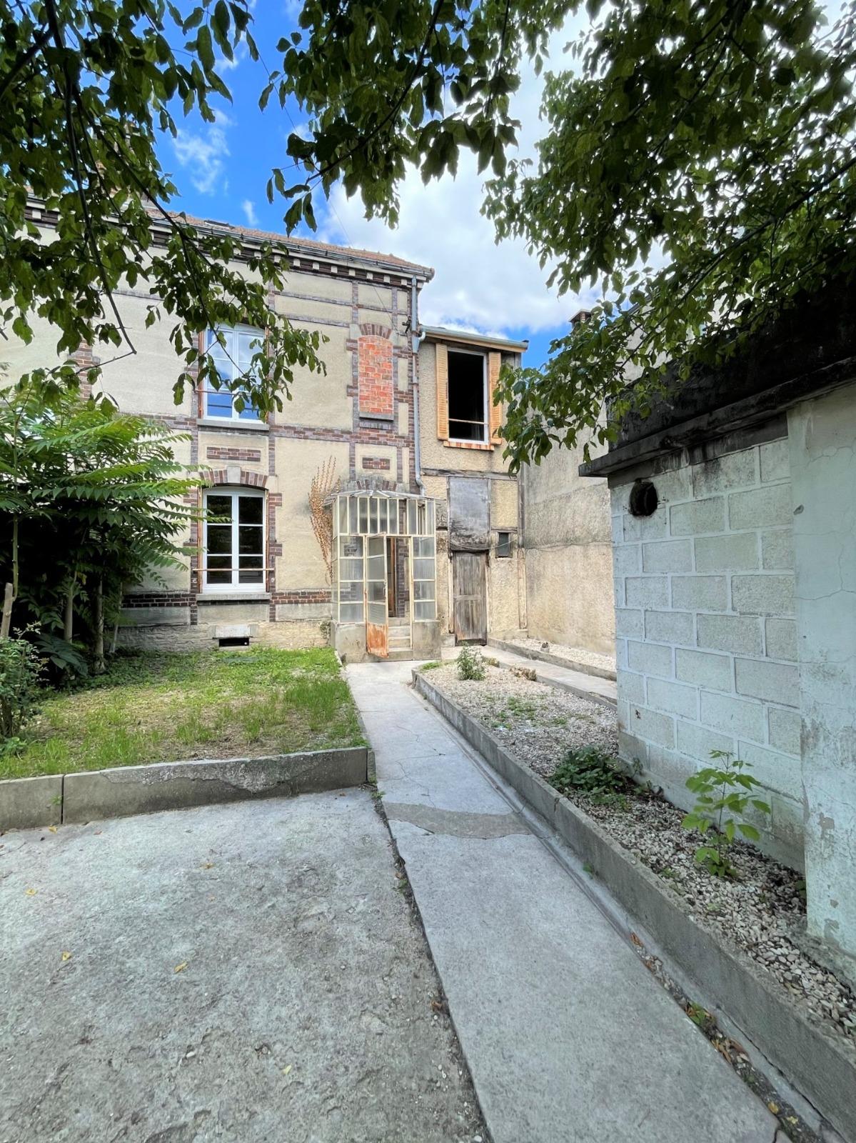 Maison à Troyes