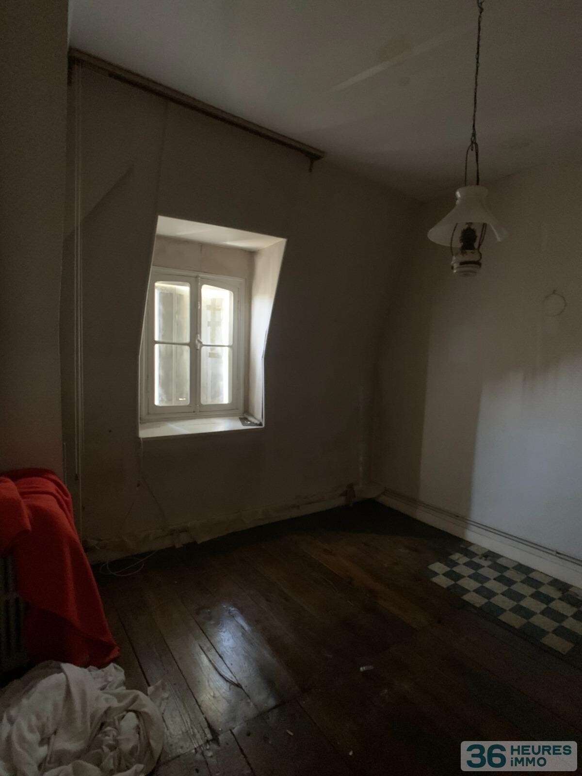 Maison bourgeoise avec jardin et possibilité de stationnement - centre-ville de perigueux