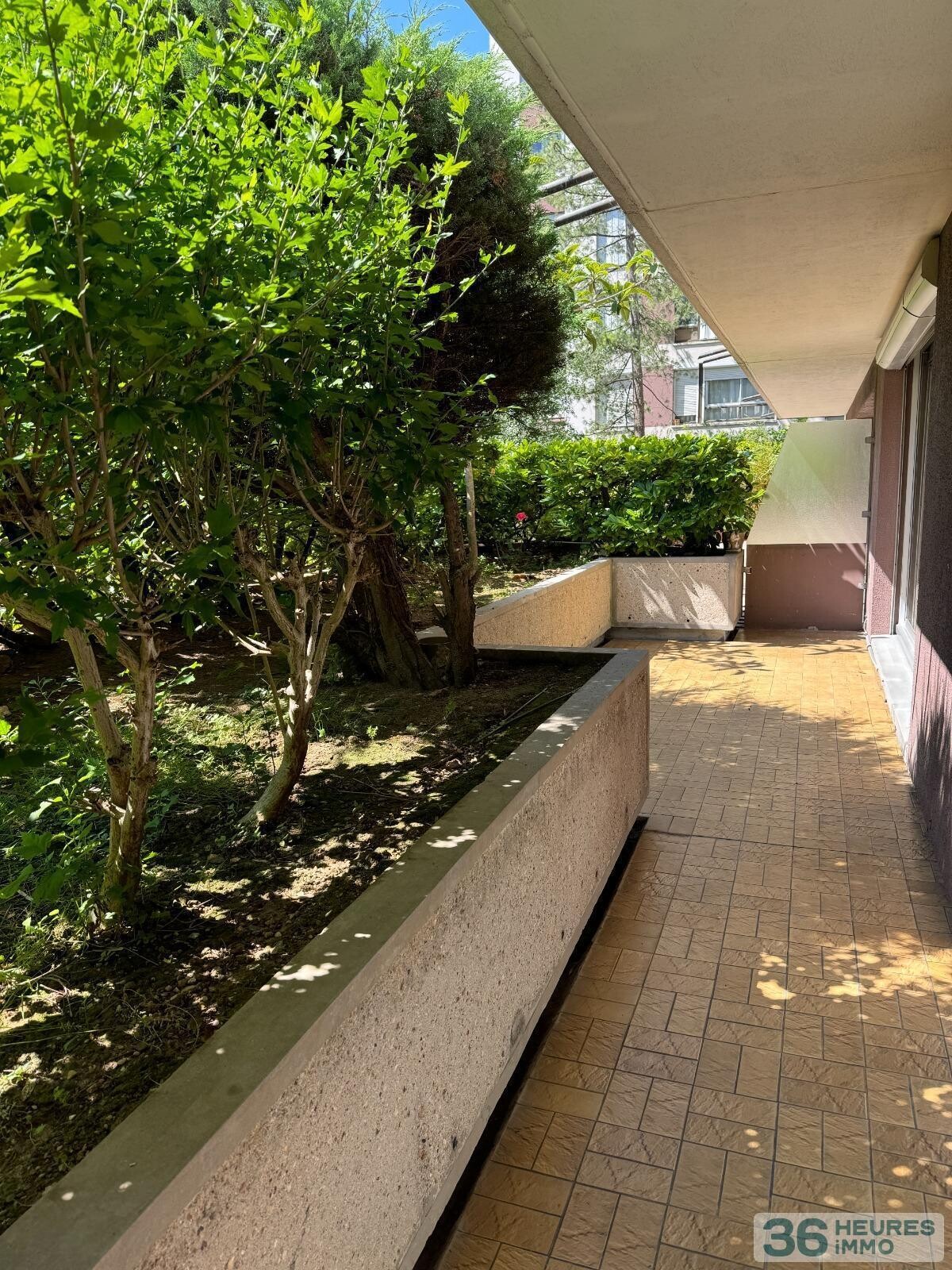 appartement + terrasse + cave +box