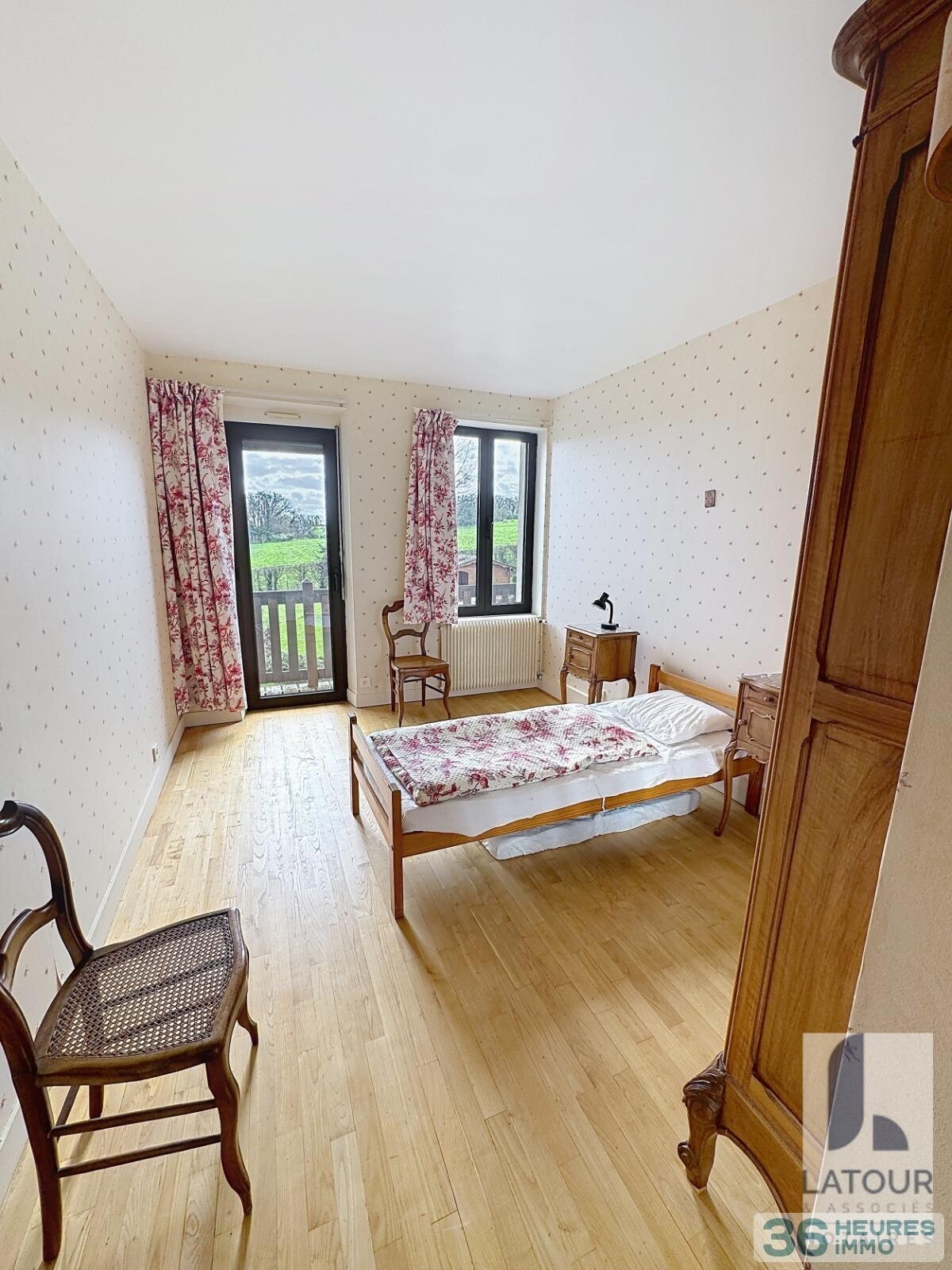 Belle propriété sur terrain de 5783 m2 avec piscine