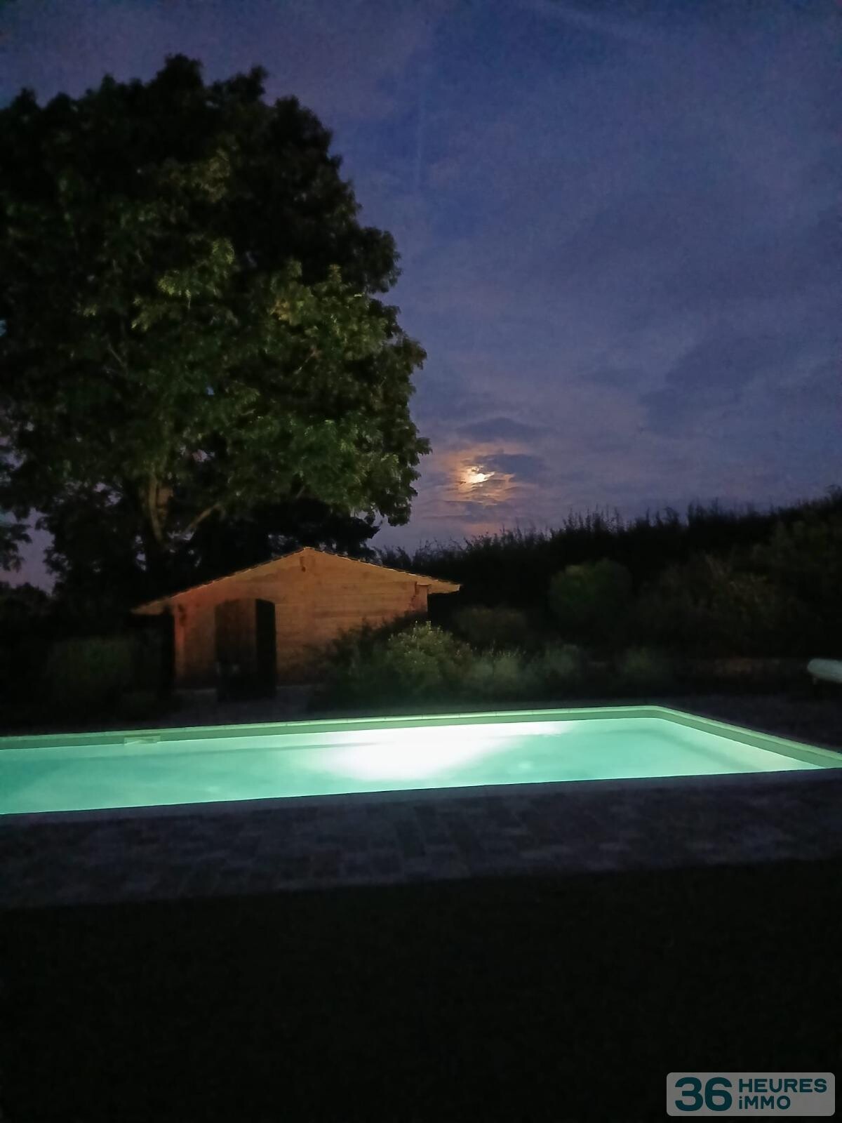 Belle propriété sur terrain de 5783 m2 avec piscine