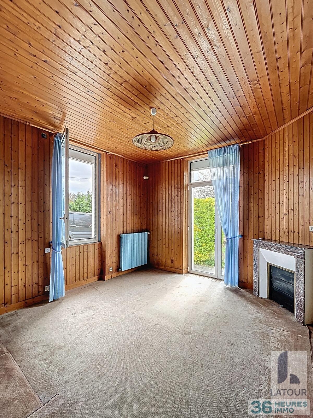 Maison avec garage jardin et piscine