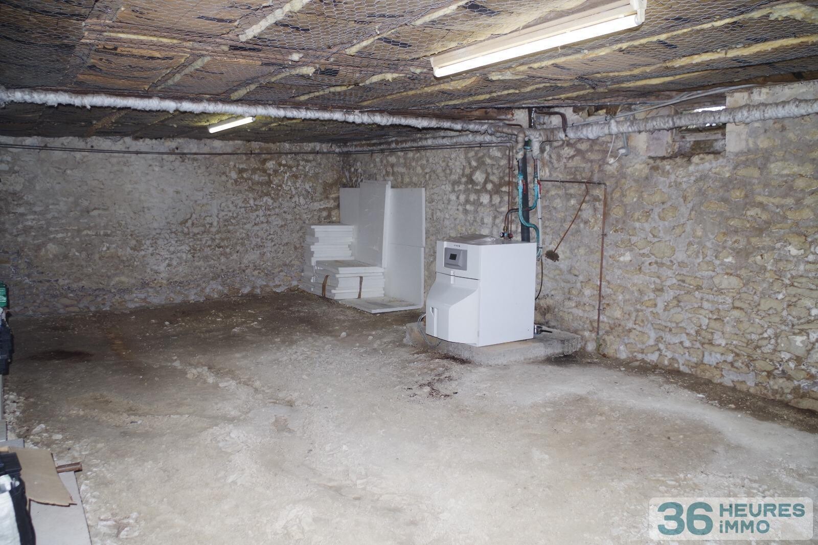 Maison avec garage jardin et piscine