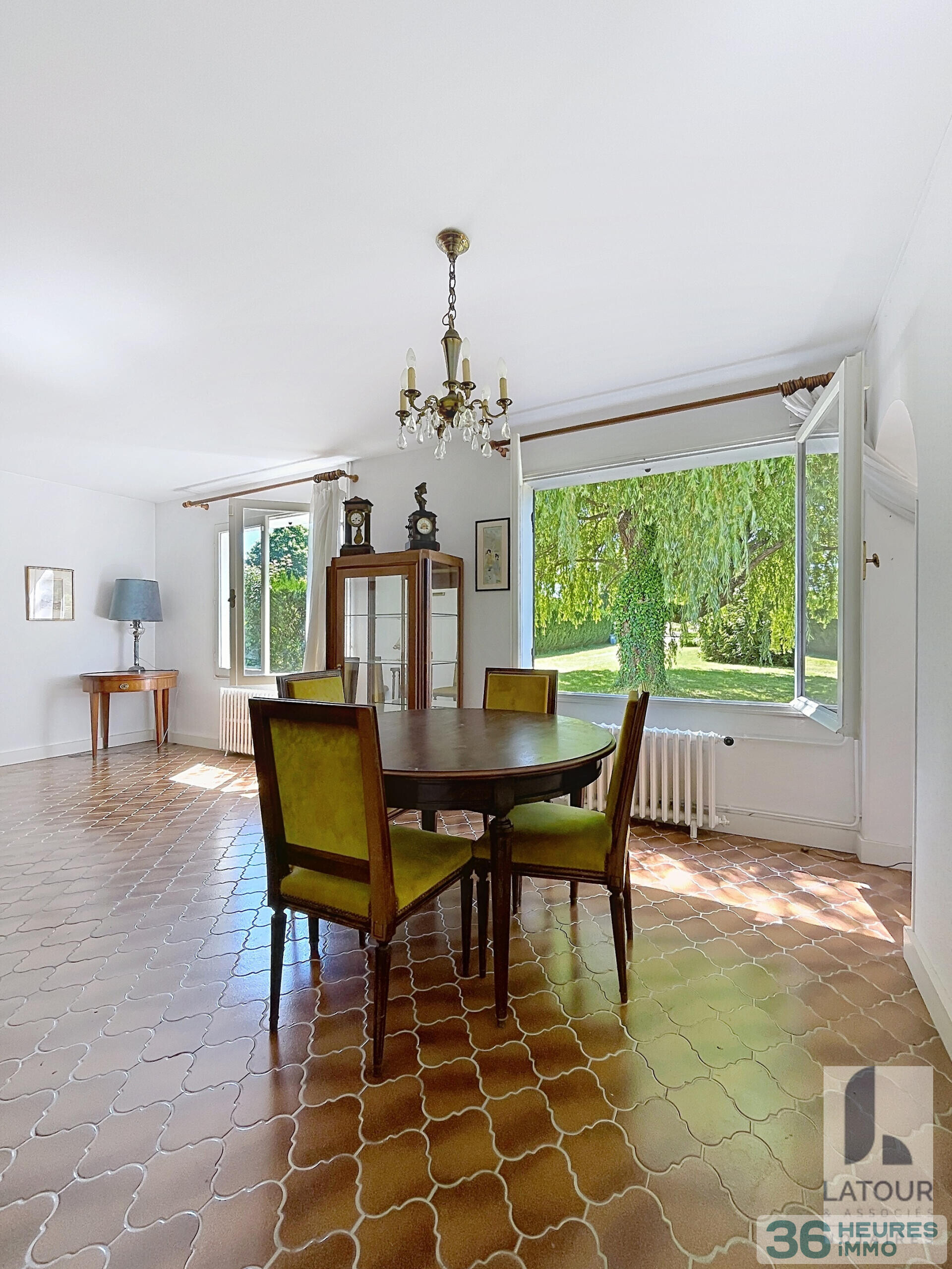 Maison de type Arcachonnaise avec garage et vaste terrain détachable