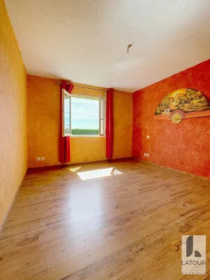 Maison à Lubersac — vignette 8