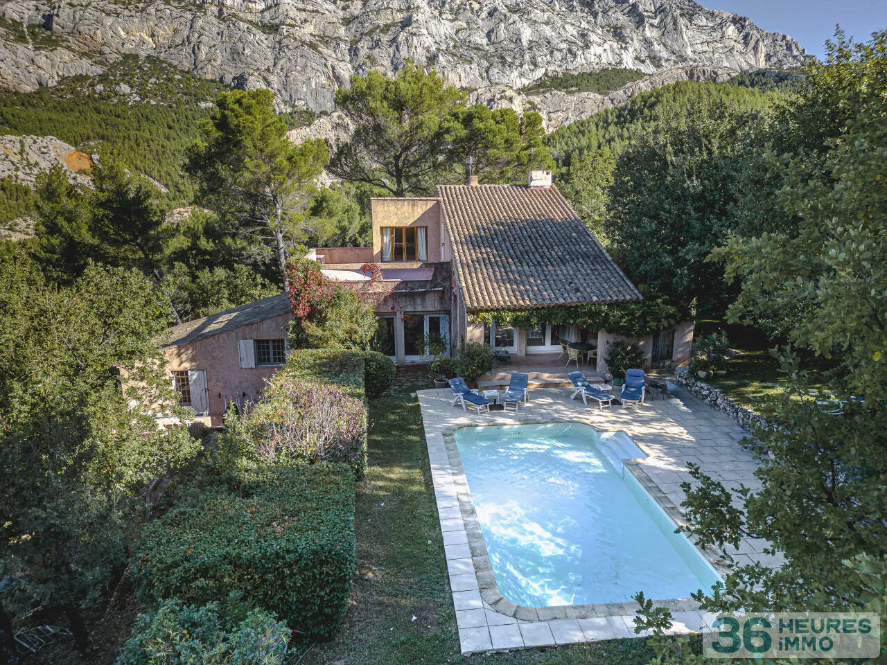 Maison à Saint-Antonin-sur-Bayon