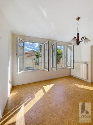 VENTE INTERACTIVE - appartement T3 de 66 m² avec parking et cave